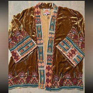 Johnny was velvet kimono medium new without tag